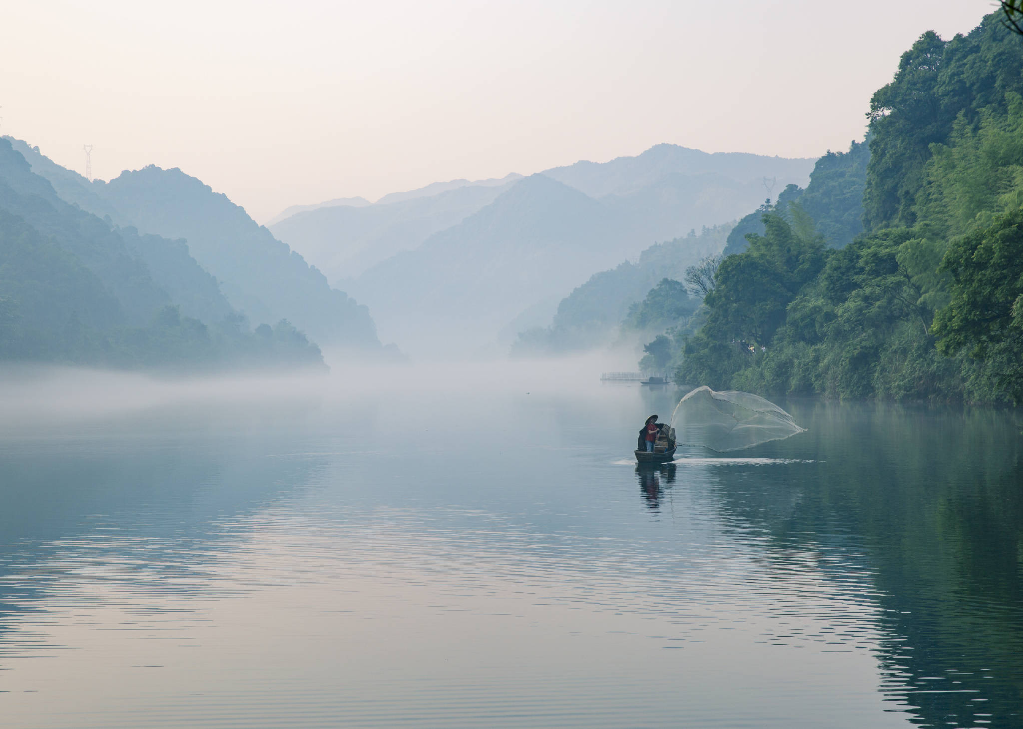 十年浮海一身轻归对梨涡却有情世上无如人欲险几人到此误平生