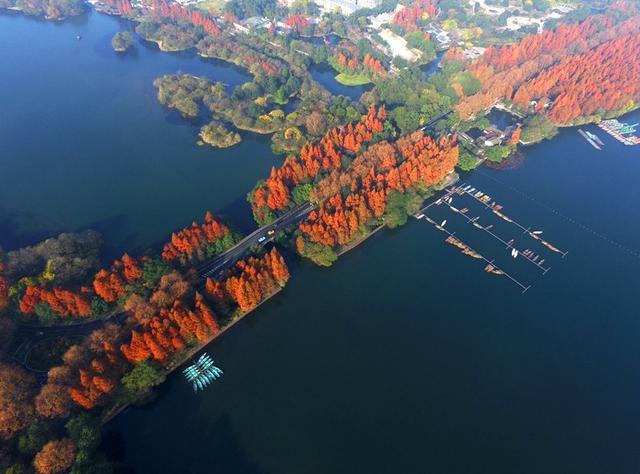 上帝视觉俯瞰西湖美景