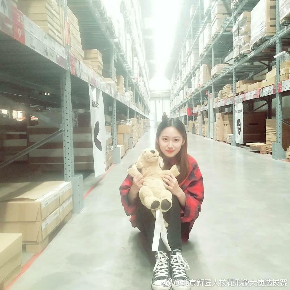 微博王佳玉大连身高一米七体重一百斤喜欢钢琴