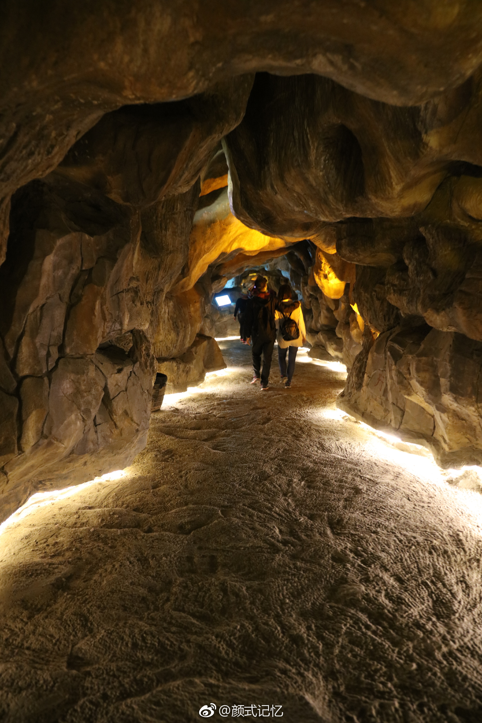 神奇的地下地质奇观,洞穴溶岩景观大成_新浪看点