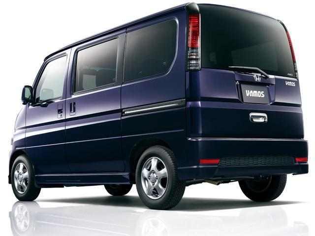 本田6万面包车,带四驱堪称秋名山86, 五菱宏光也得靠一边站