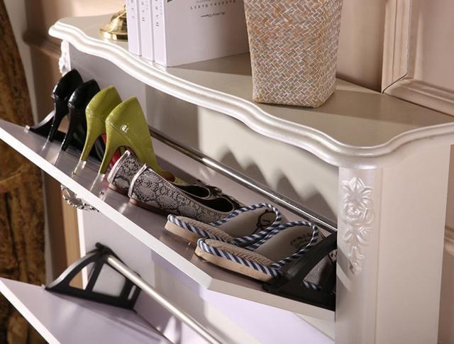 夏天凉鞋,拖鞋,高跟鞋这么多,没有大容量鞋柜,家里还真放不下