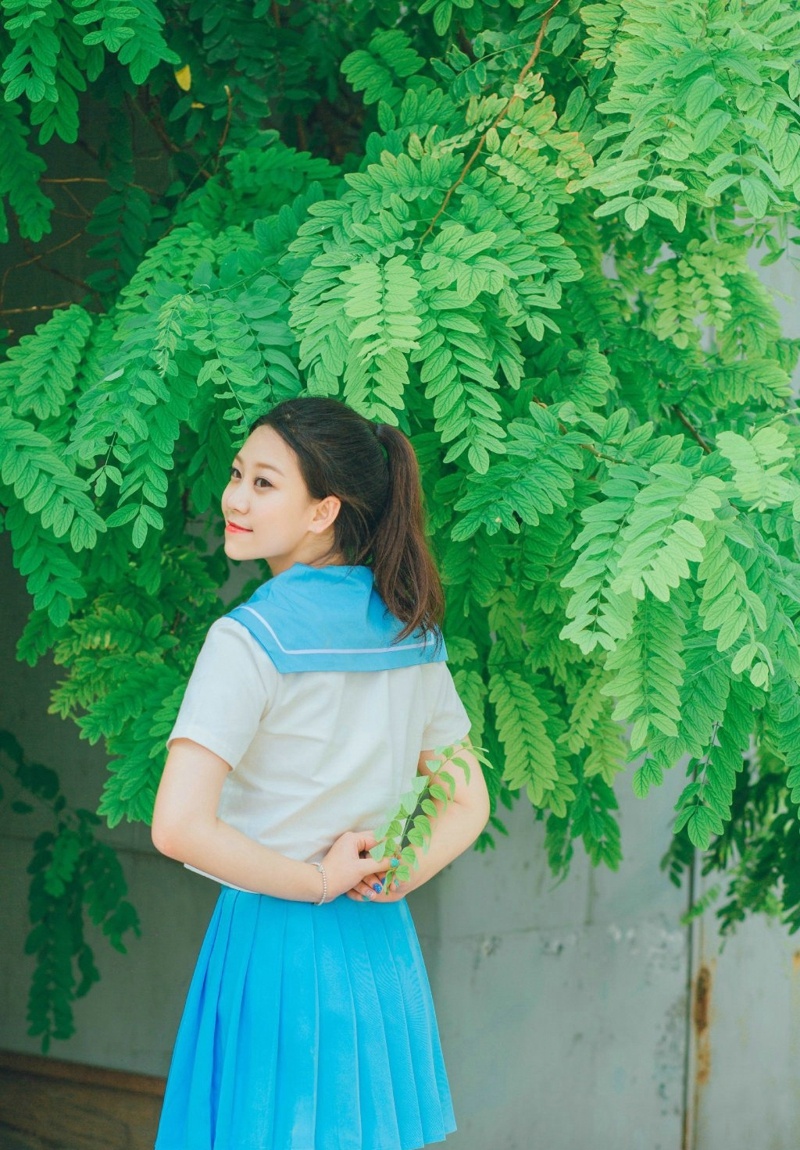 可爱清新校服妹子马尾清爽可人写真集 @微相册 @微博摄影