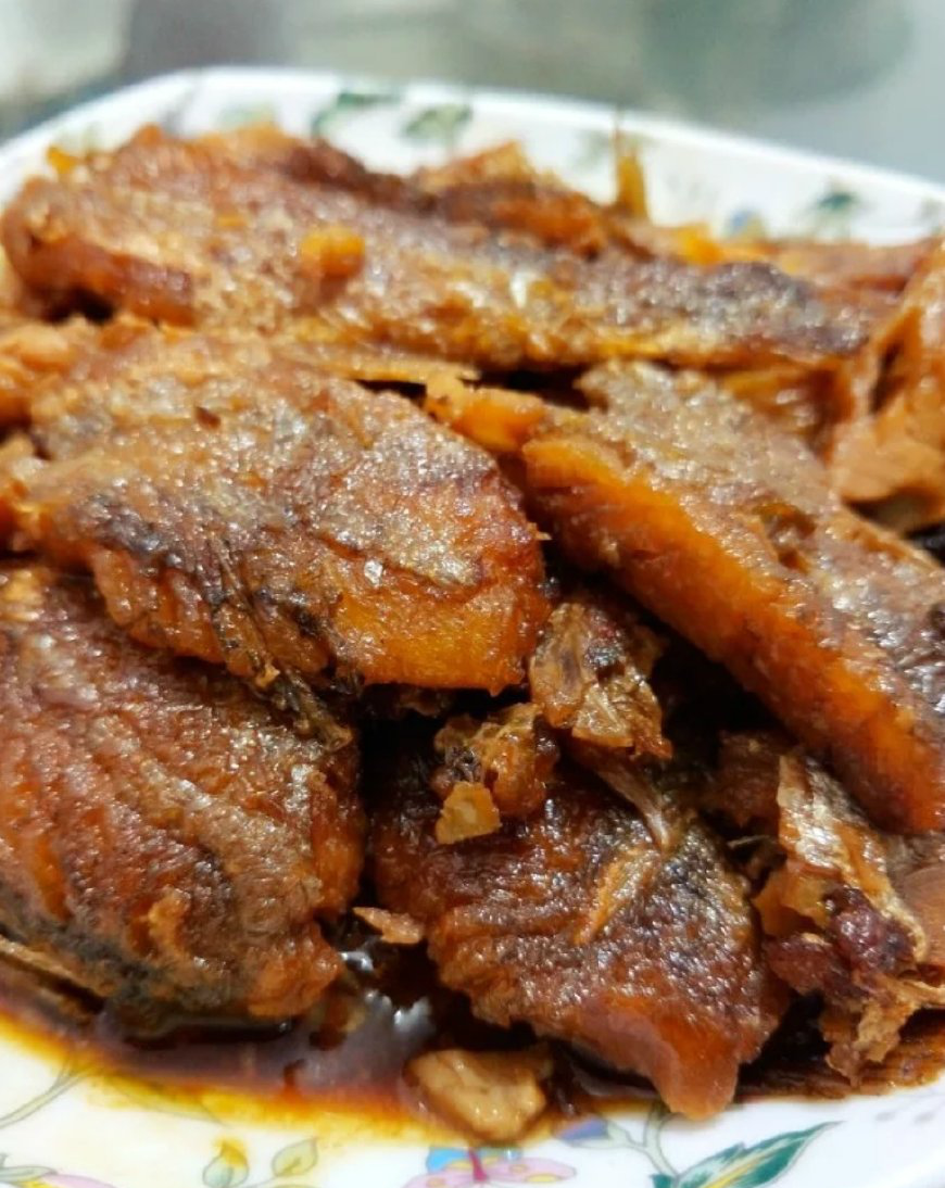 自制鲜咸干香又香酥化骨的黄花鱼罐头越嚼越香配白米饭一级棒