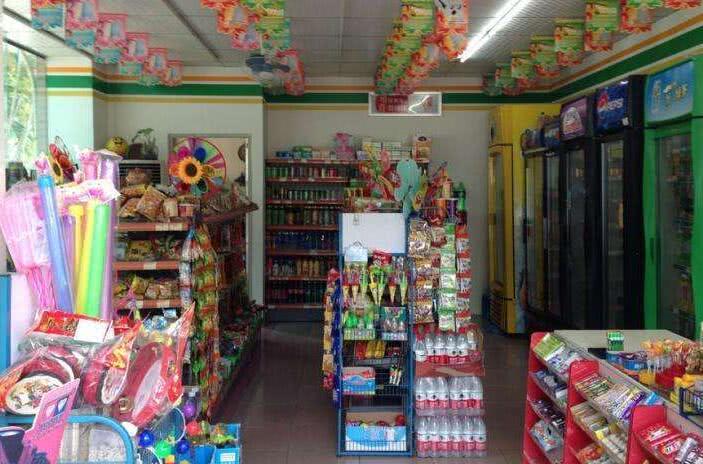 孙子拿这样的纸币去买烟爷爷找到小卖部小卖部不认损失千元