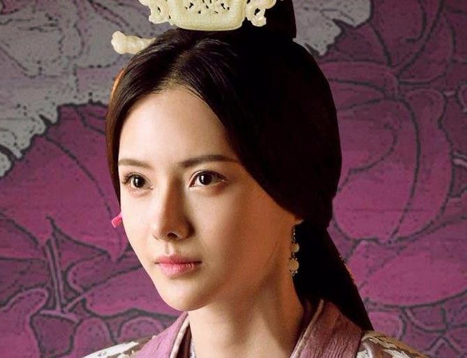 《军师联盟》曹丕爱甄宓吗?