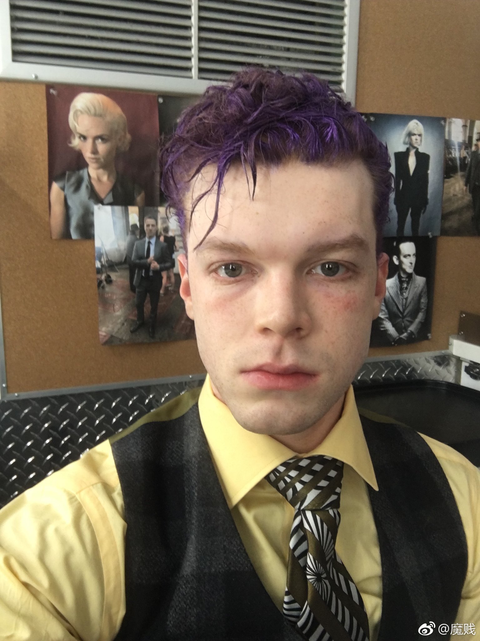 cameron monaghan饰演的"真小丑"最近终于在《》中出场了