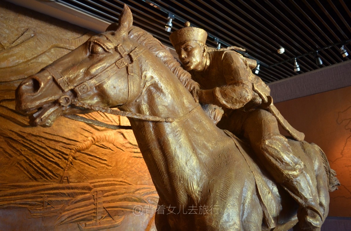 驿路梨花处处开，雷锋精神代代传