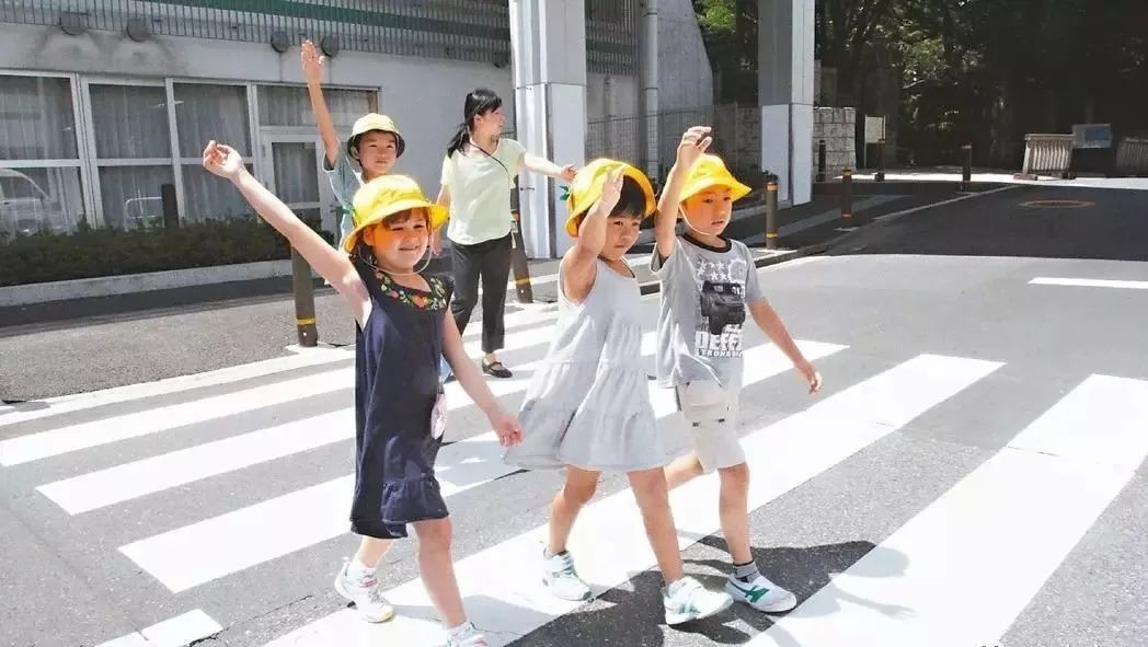 极度震撼：中国幼教专家眼中的日本幼儿教育|幼儿园|幼儿教育|大便_新浪新闻
