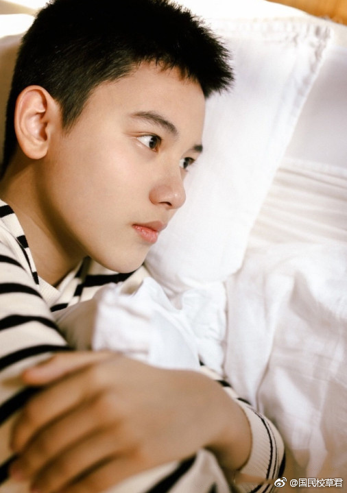 小别离里的张小宇长大了这猝不及防的颜值十分惊喜帅到不行