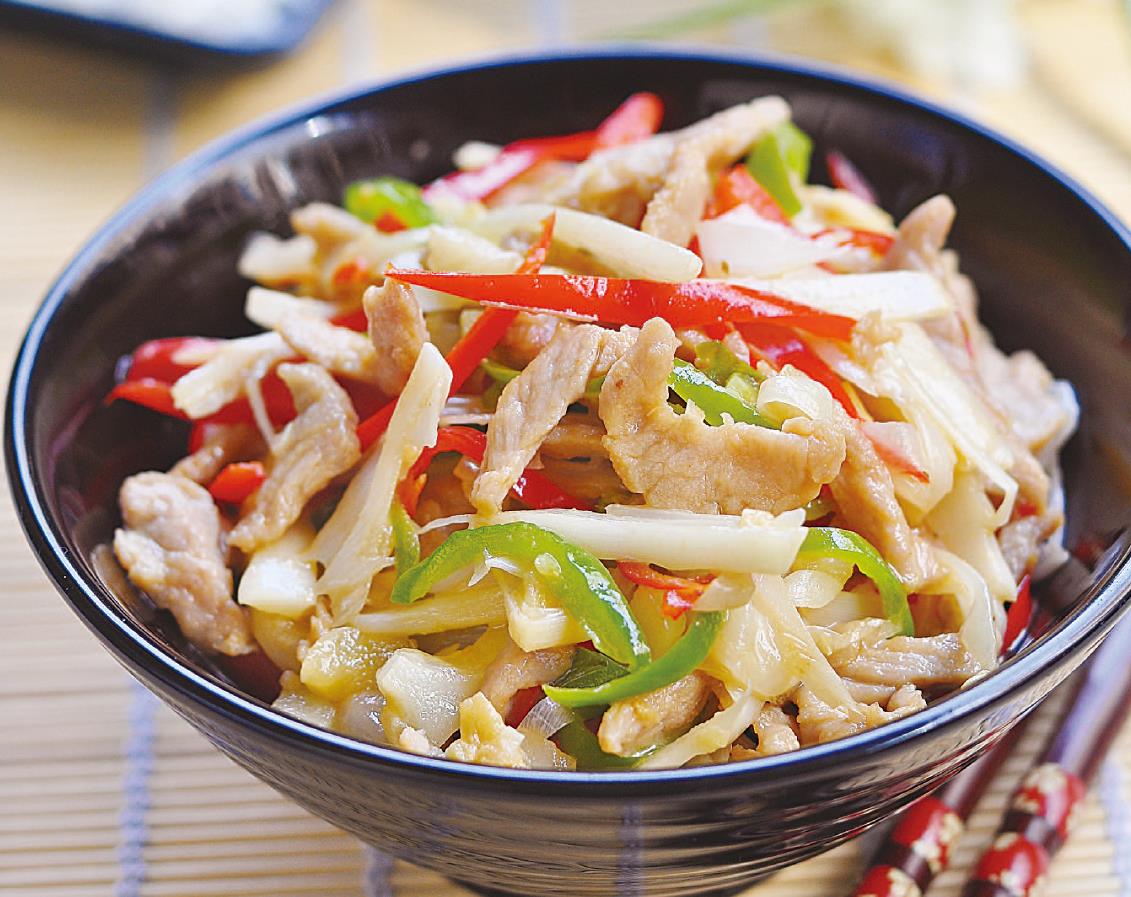 适合夏天吃的酸笋小炒肉,越吃越有嚼头,快来试试这美味的小炒