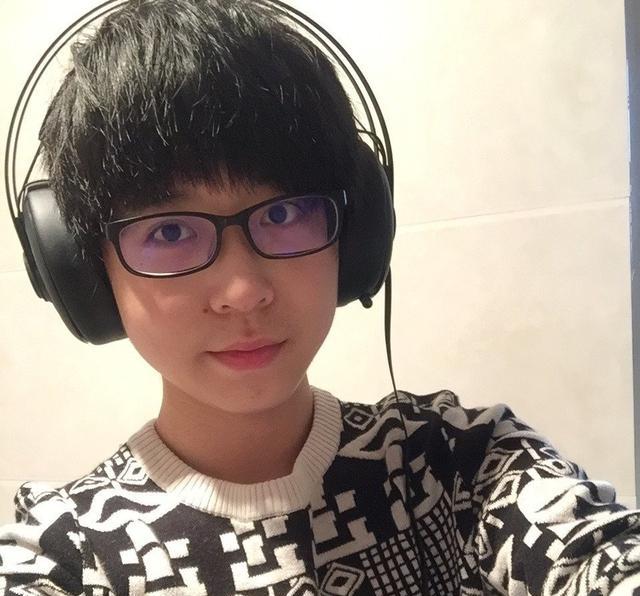 嗨氏,叛了爱拍虎牙,怼了楚河,最终只会众叛亲离