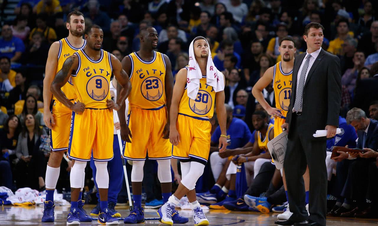 勇士王朝如何续命?剑走偏锋四寡头模式!金州四巨头一个也不会少