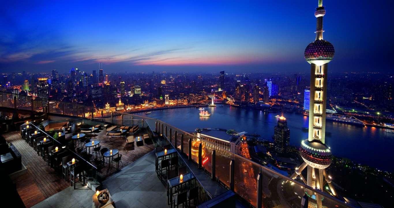 世界各地10个居高临下的屋顶酒吧(组图)