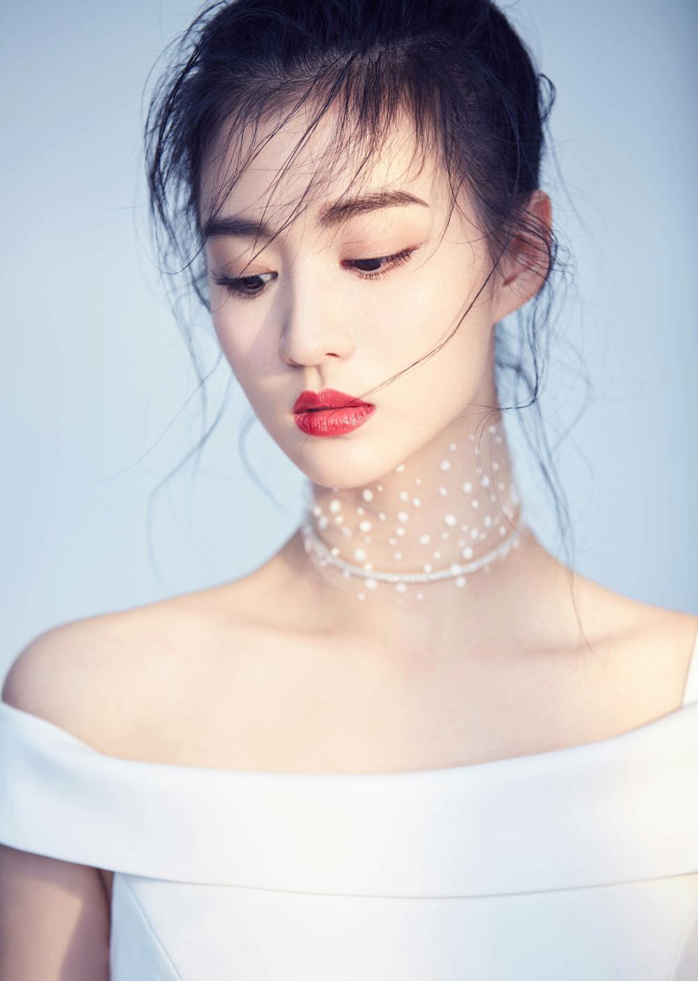 娱乐圈新晋小花王楚然颜值清纯美出新高度