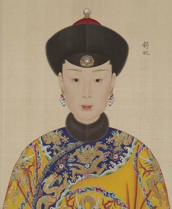 此女14岁嫁给了乾隆,拥有"皇后"级别出身,却成了一代宠妃!