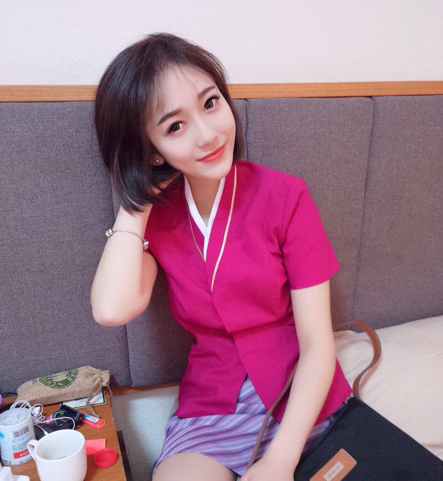 清纯短发空姐满分10分你打几分67