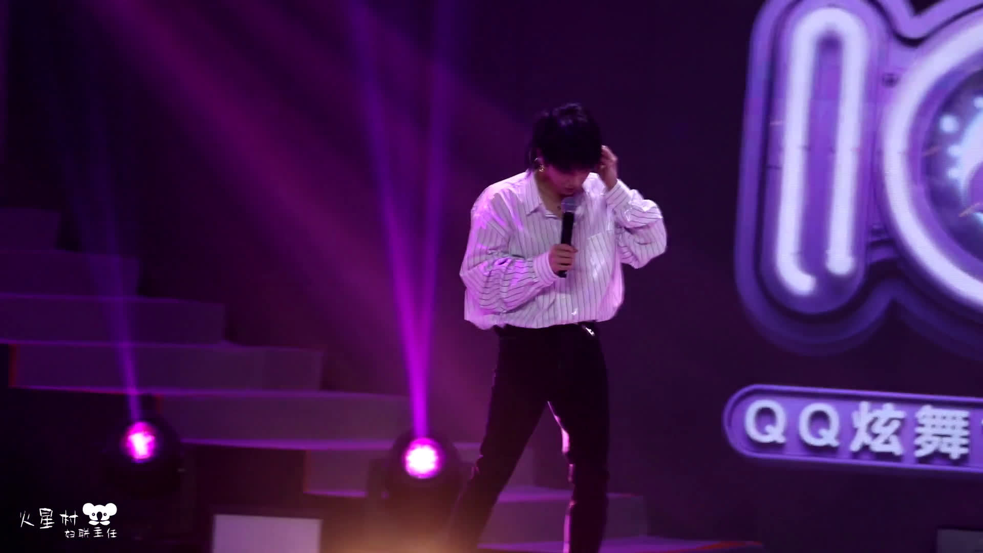 心疼勾雪莹 创造101勾雪莹演唱《异类》,每一