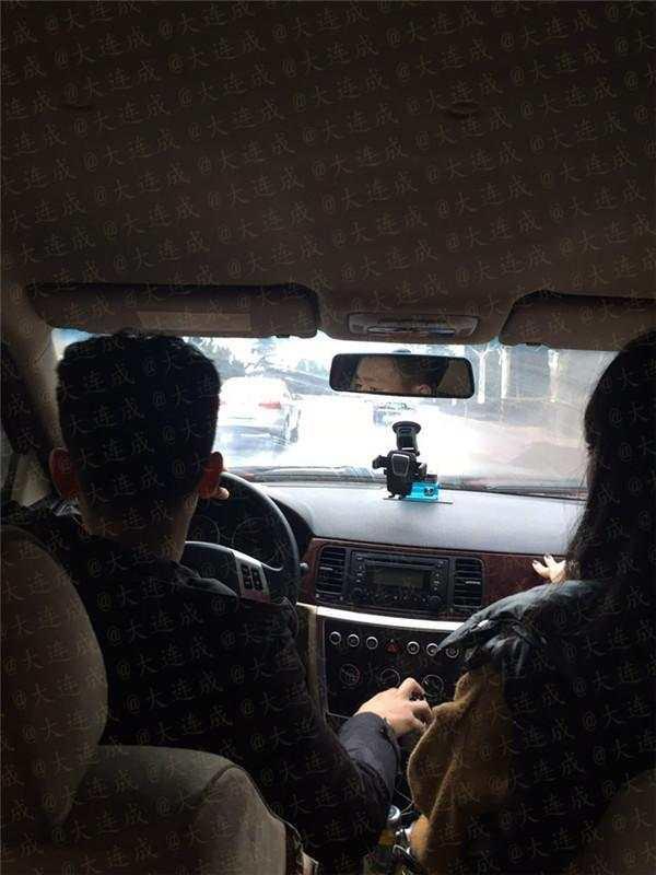 大连艺术学院俩女生坐黑车遭威胁"撞死你们" 官方介入调查