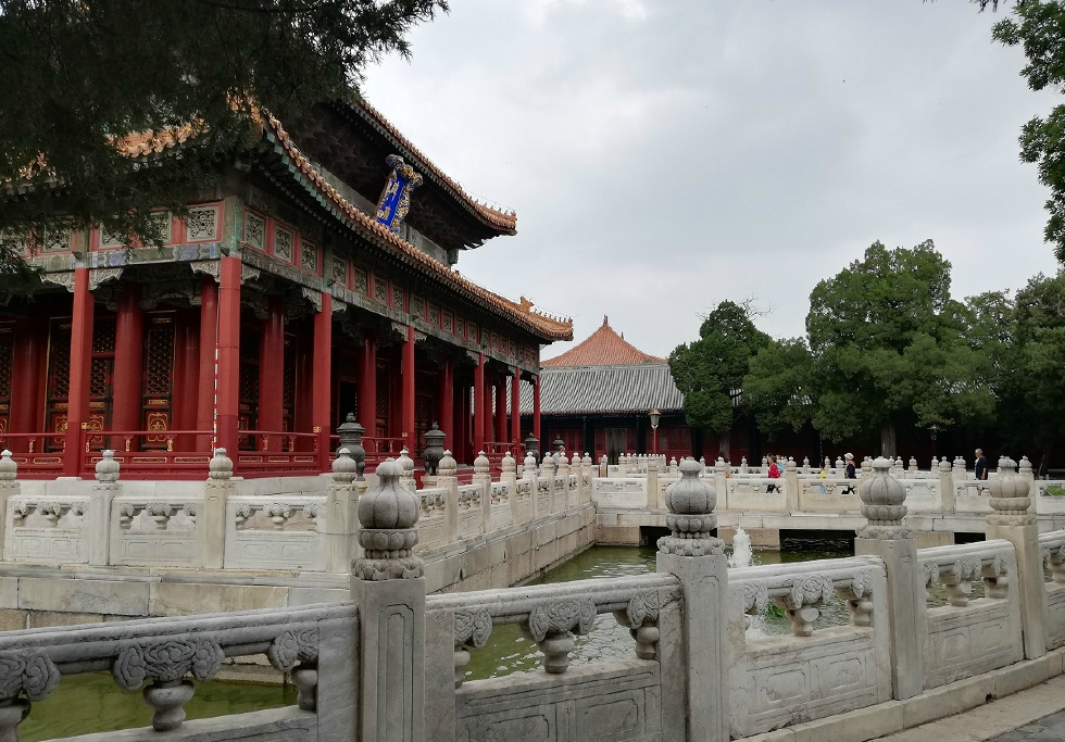 皇帝竟然在这里讲课,北京有古代最高学府和教育部,学生免费