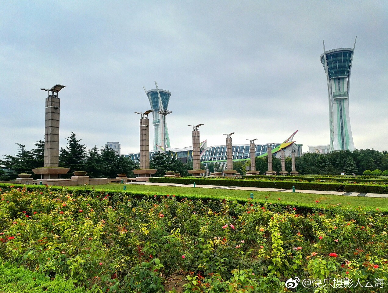 潍坊,人民广场,早晨._新浪看点