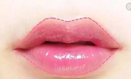 女星们最爱画的m唇口红画法!详细步骤在这里!