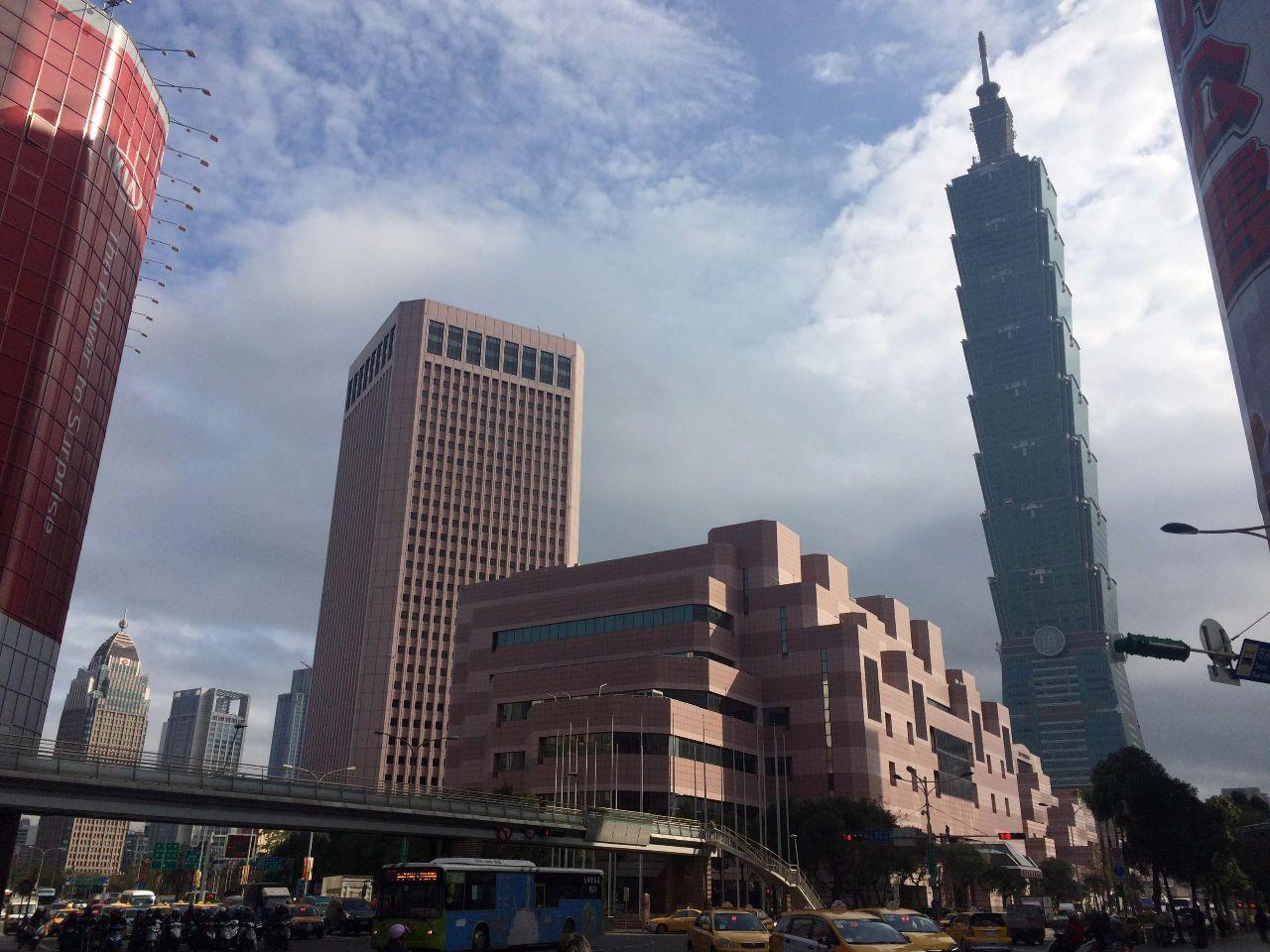 曾经领先大陆城市多年的台北如今是什么水平, 能超越北京上海吗?