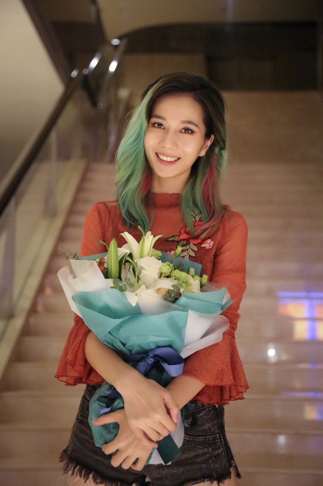 彭杨《跳舞吧!大象》杀青 典雅长芳主新作颠覆自我