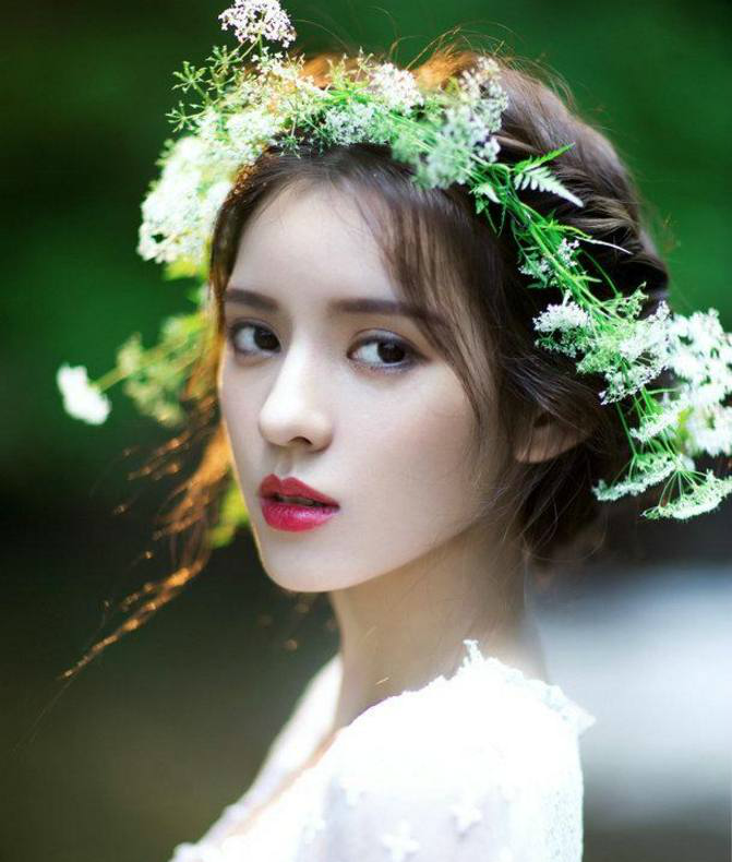 女主,但是更多人认识她应该是和泰国明星mike合作的《亲爱的公主病》