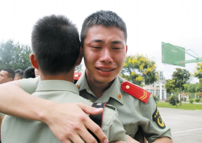 下连246天,我用日记记录老兵离开的场景,你是否和我一样
