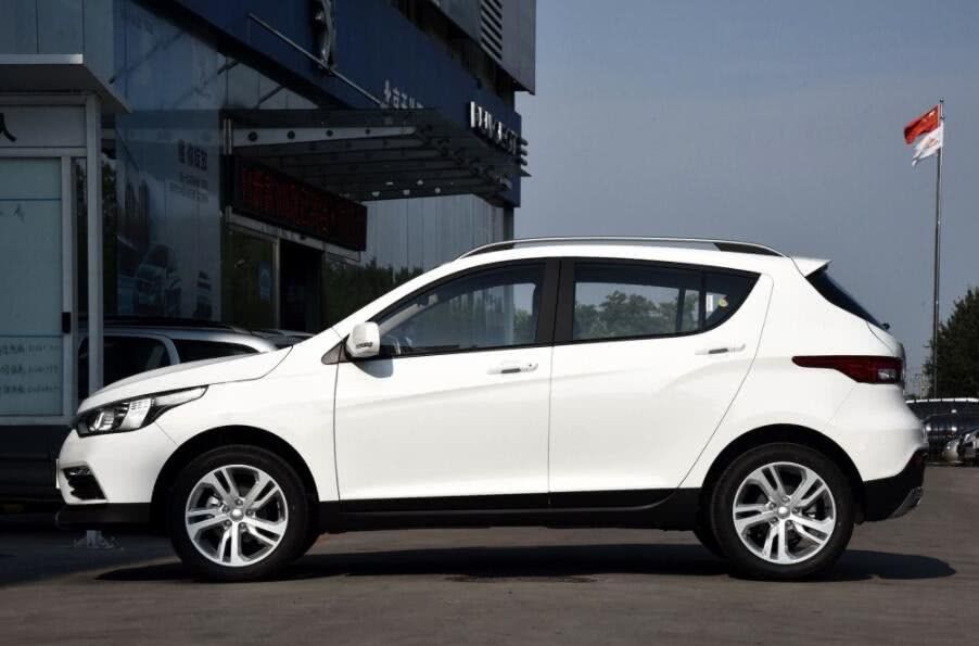 最省油的小型suv排行,本田缤智落榜,第一名油耗低至0.4元