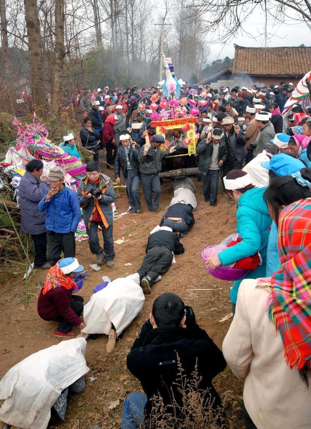 丧葬顺序必知,切记|殡葬|孝子|死者_新浪新闻
