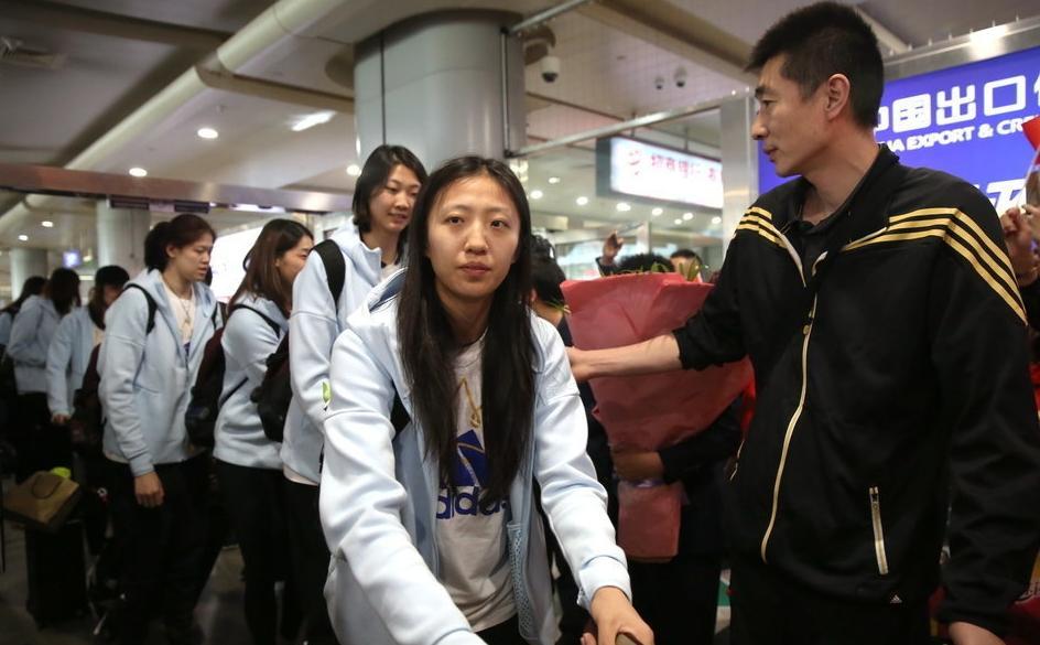 李盈莹首次入选国家队,朱婷暂不回国