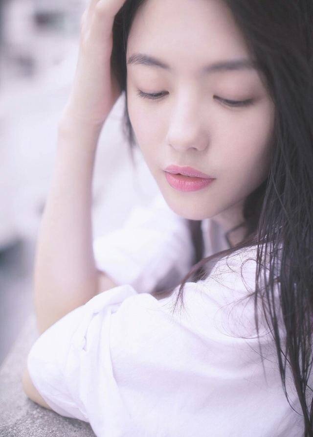 蔡文静 《致青春》中最美校花,张一山的新"女友"