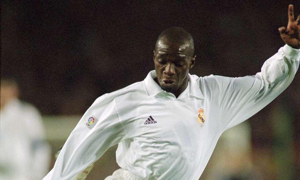 主力后腰遭巴黎挖角 失去他将重演马克莱莱悲剧