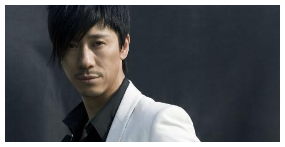 解晓东曾二次登上春晚,如今成老板,身价不菲