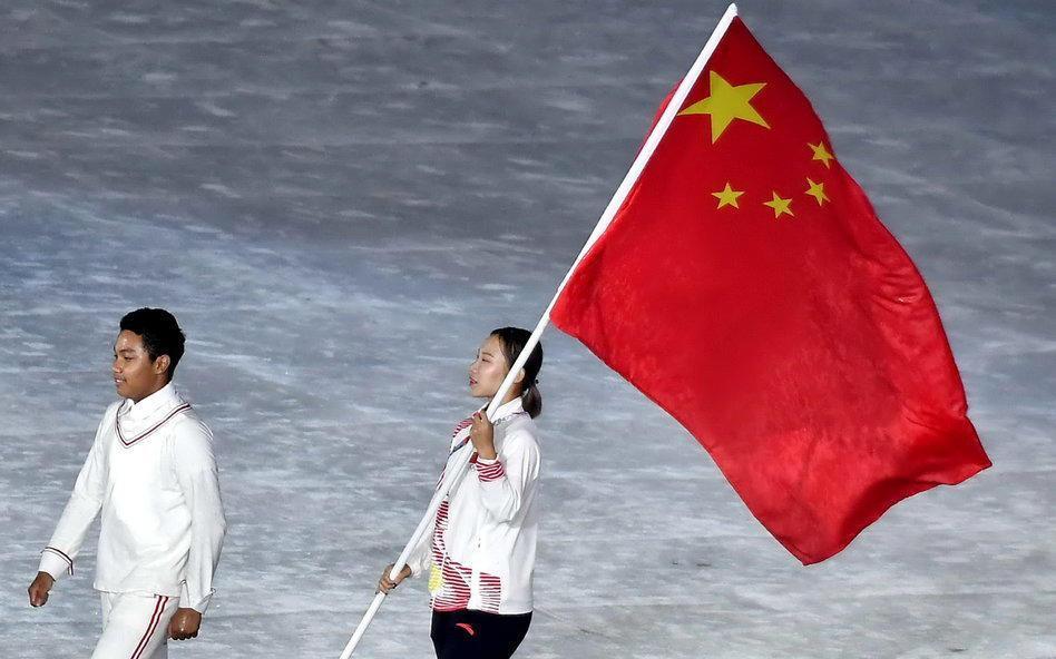 闭幕式旗手一举成名,从默默无闻到代表中国,她只用了6年时间