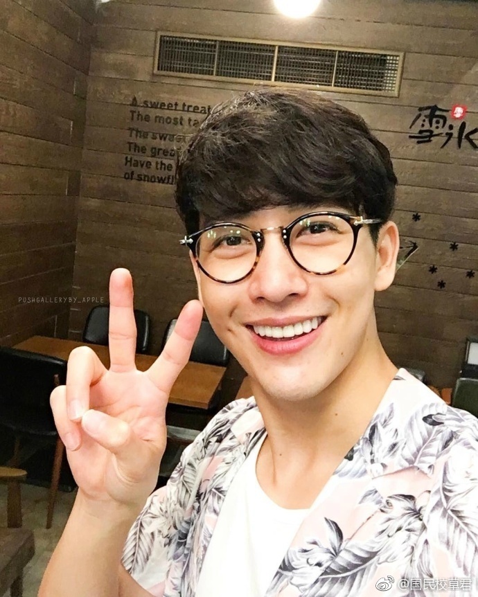 泰国明星push人称梨涡男神在中国演了一部逆袭之星途璀璨