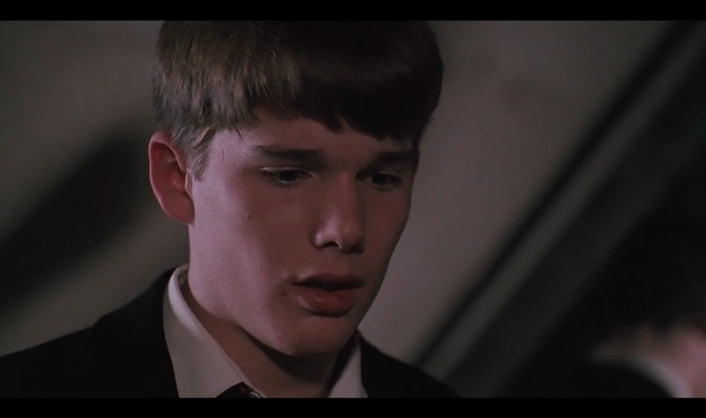 经典电影 死亡诗社 澳大利亚导演彼得·威尔执导,1989年上映;讲述了.