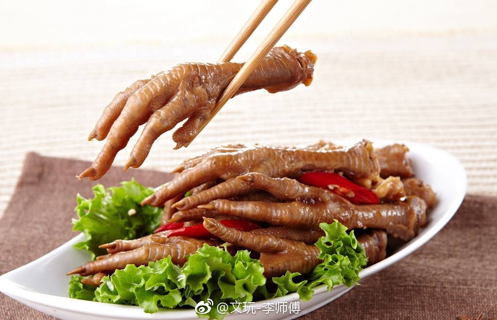 你吃的鸡爪可能有毒,有关部门在广东查获4000斤毒鸡脚