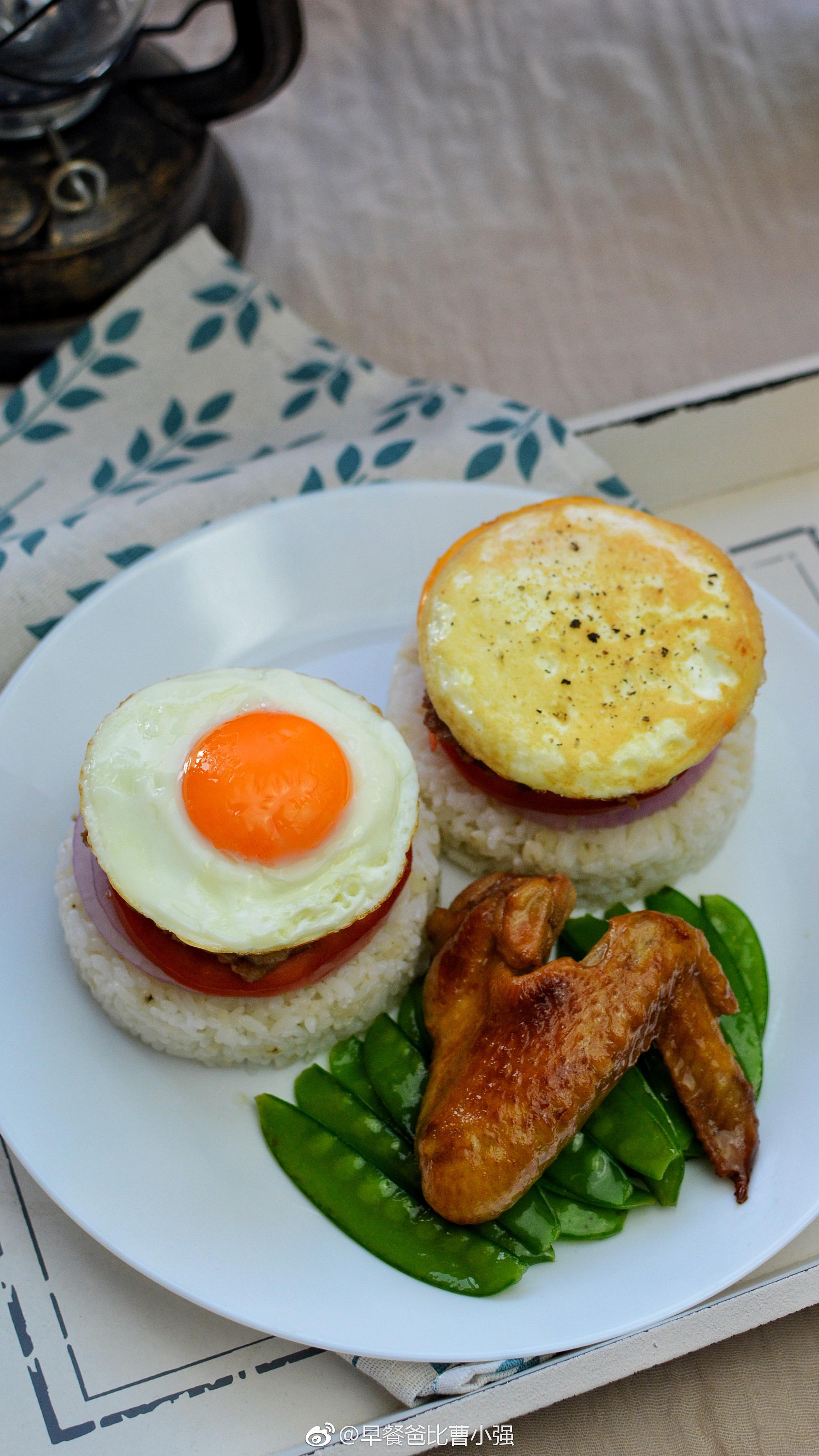 今天早餐米汉堡清炒荷兰豆水煎鸡翅大家早上好