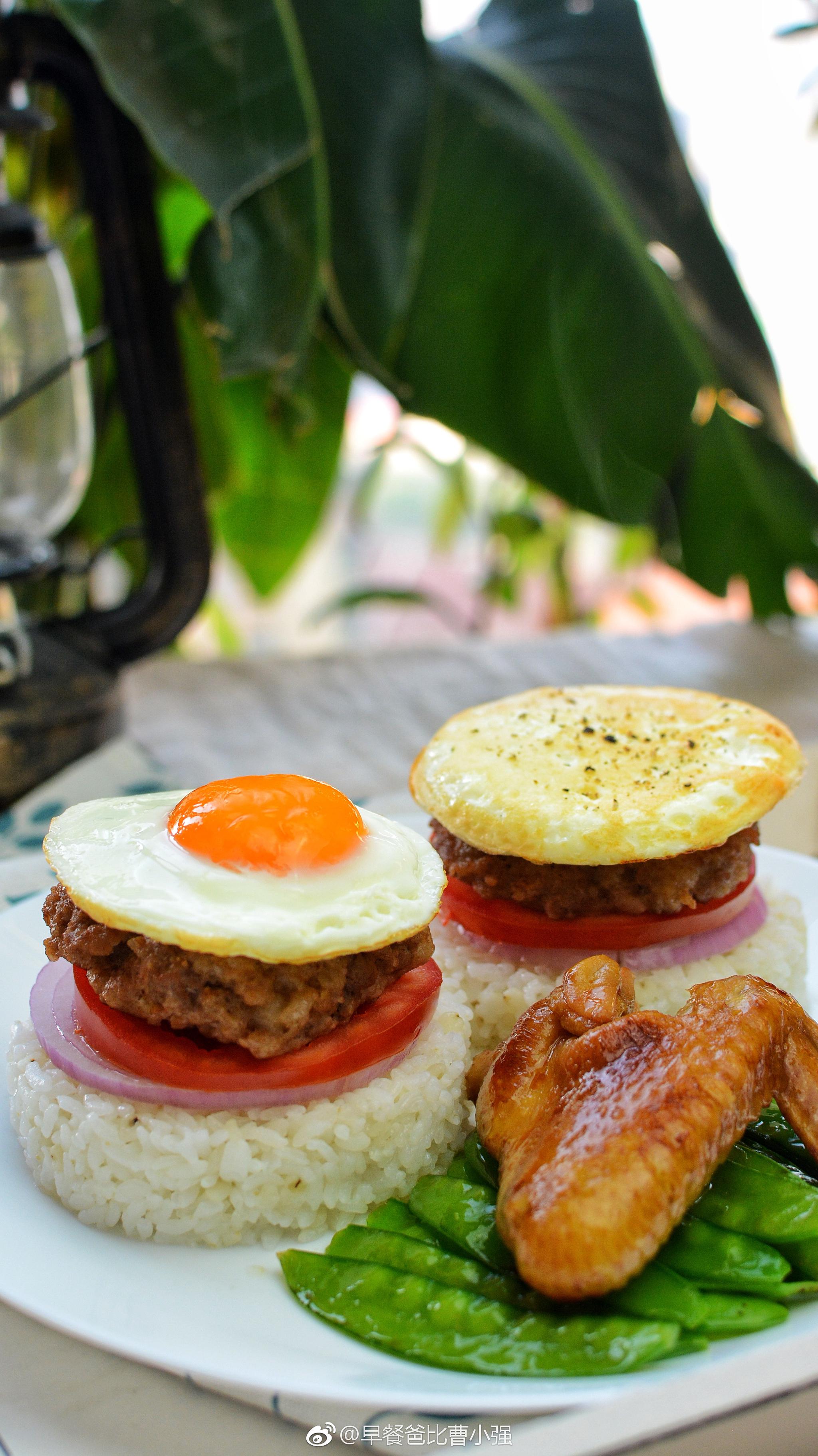 今天早餐米汉堡清炒荷兰豆水煎鸡翅大家早上好