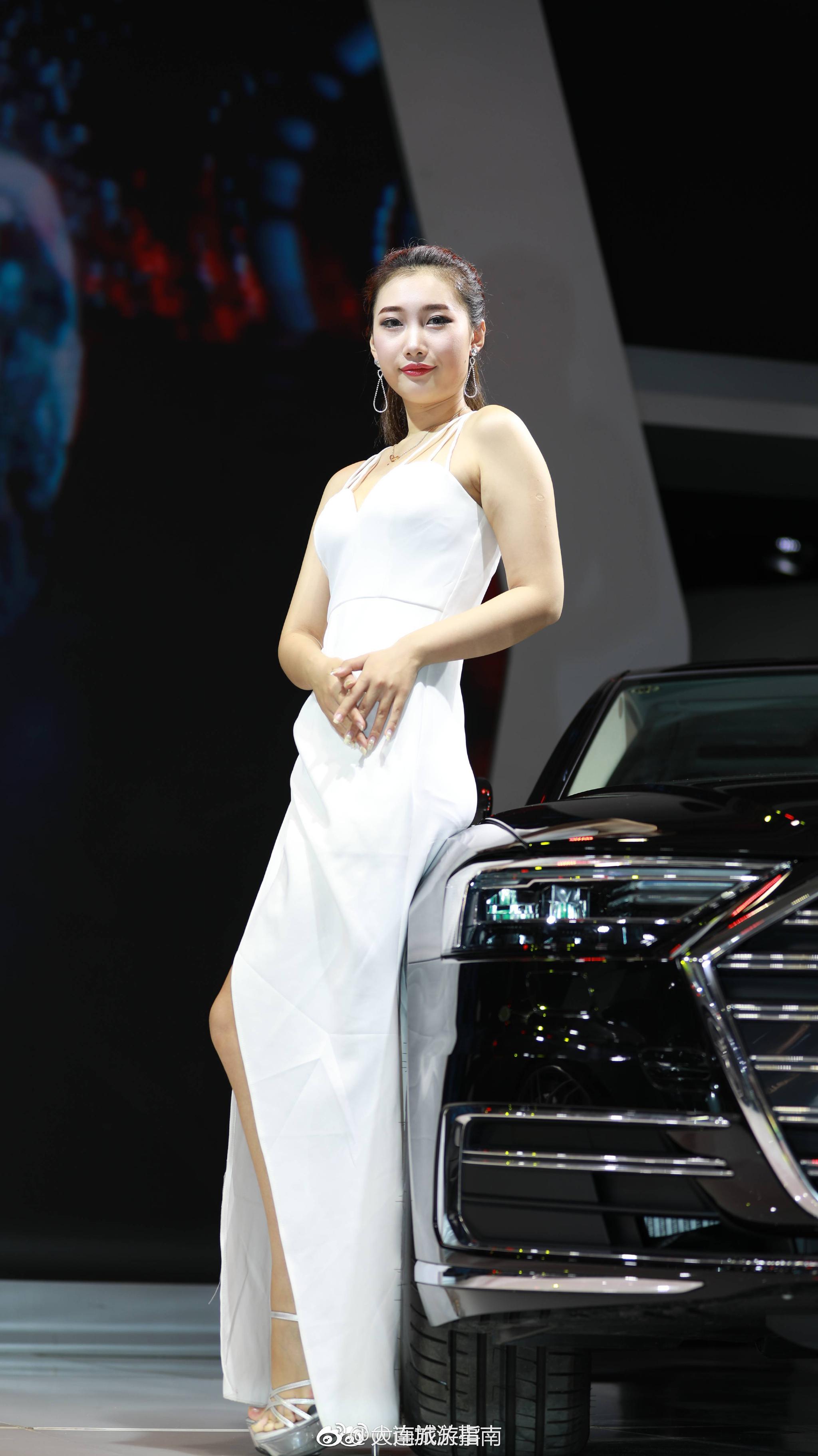 2018年大连国际汽车展day2再来一波车模车展你是看车还是看车模