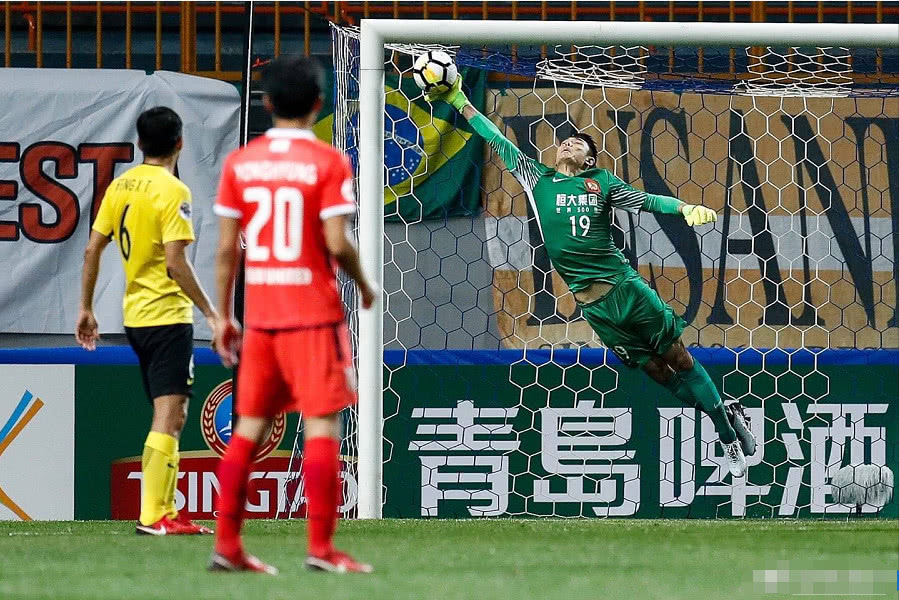 广州恒大门将曾诚:那一抹微笑源自我内心最深处