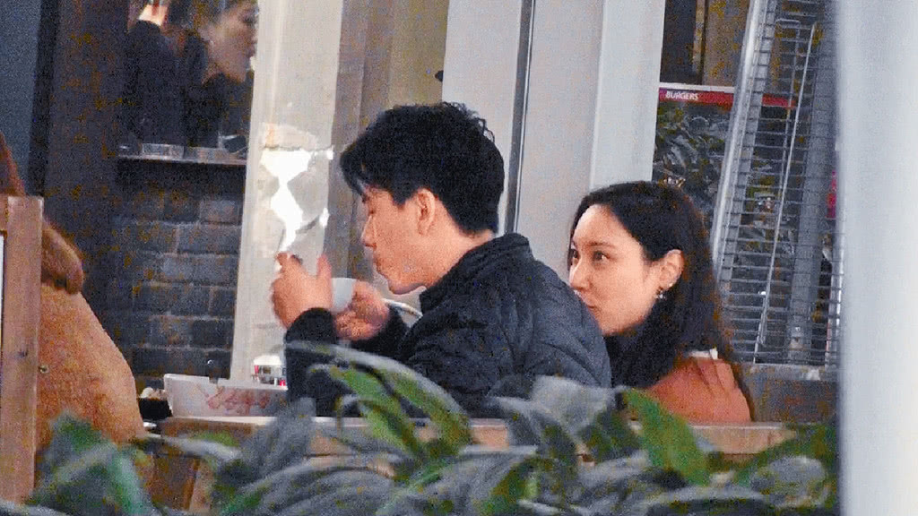 TVB老戏骨之子不仅继承父业 连爱老婆都继承