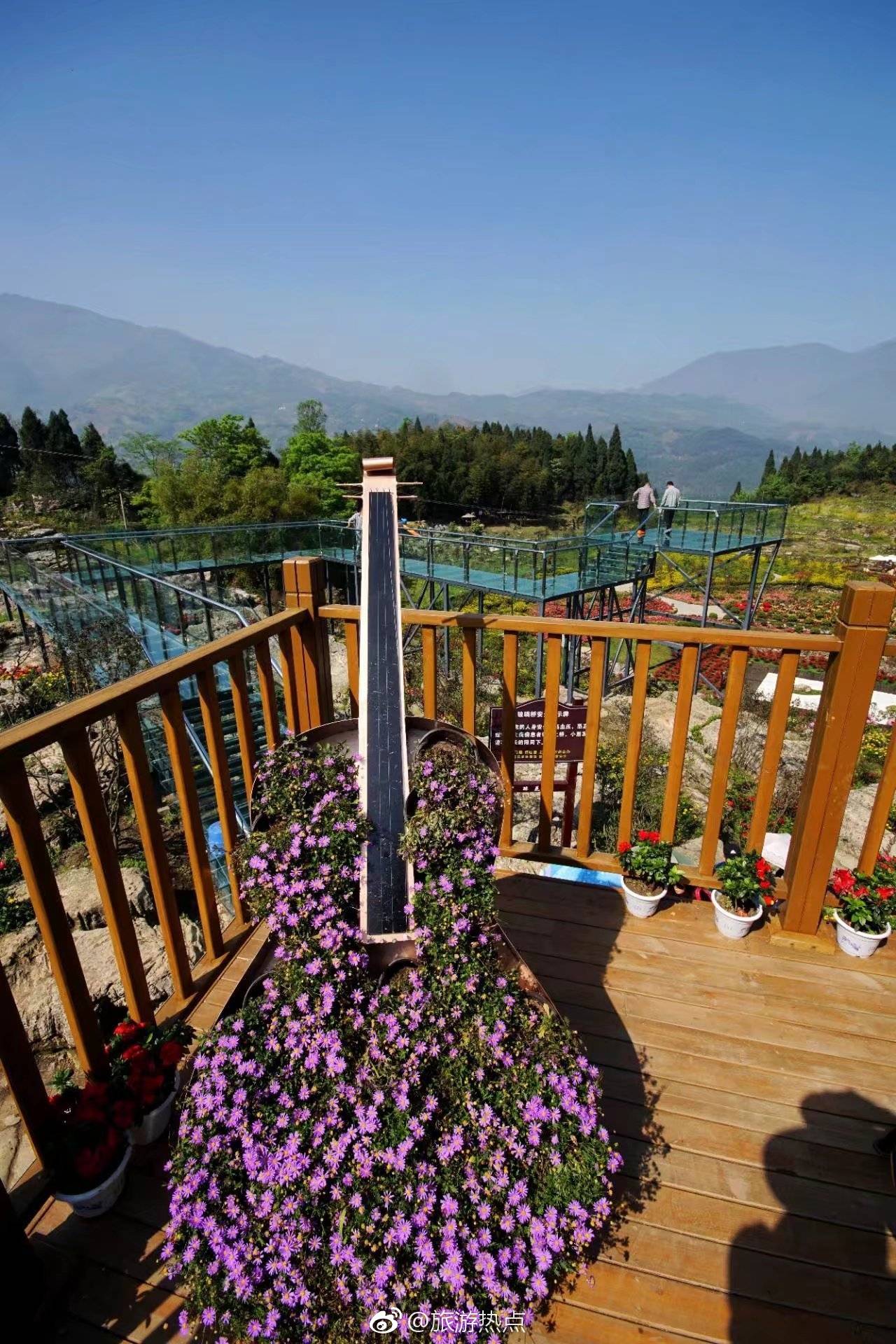 乐山也有玻璃栈道!不用去张家界了——沙湾区醉花谷