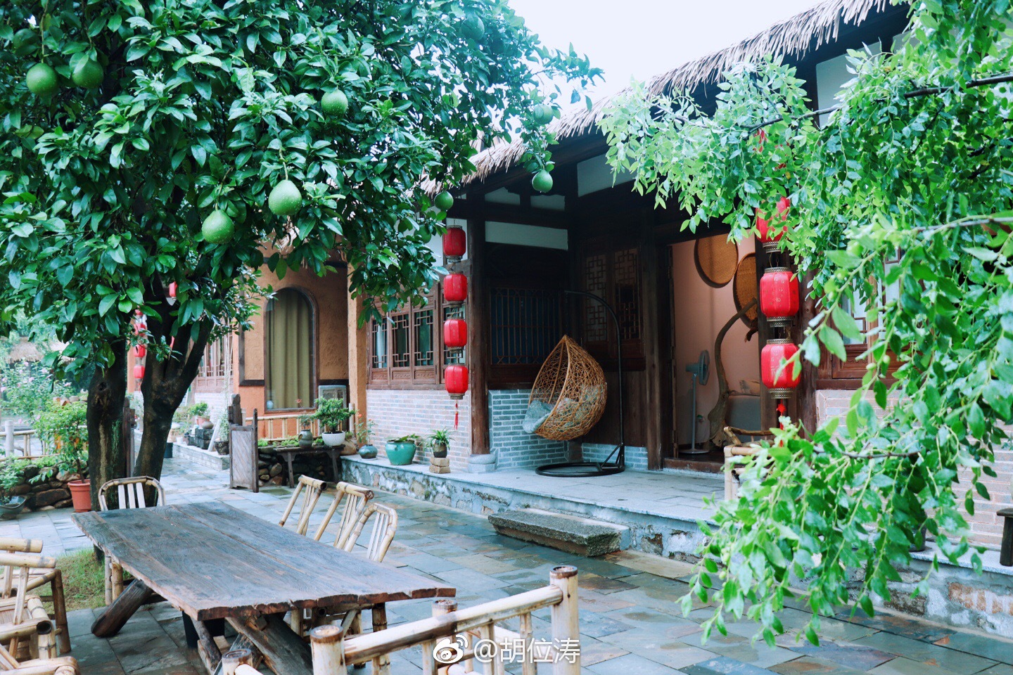 溪霞民宿忘忧村 风光旖旎美景相依_新浪看点