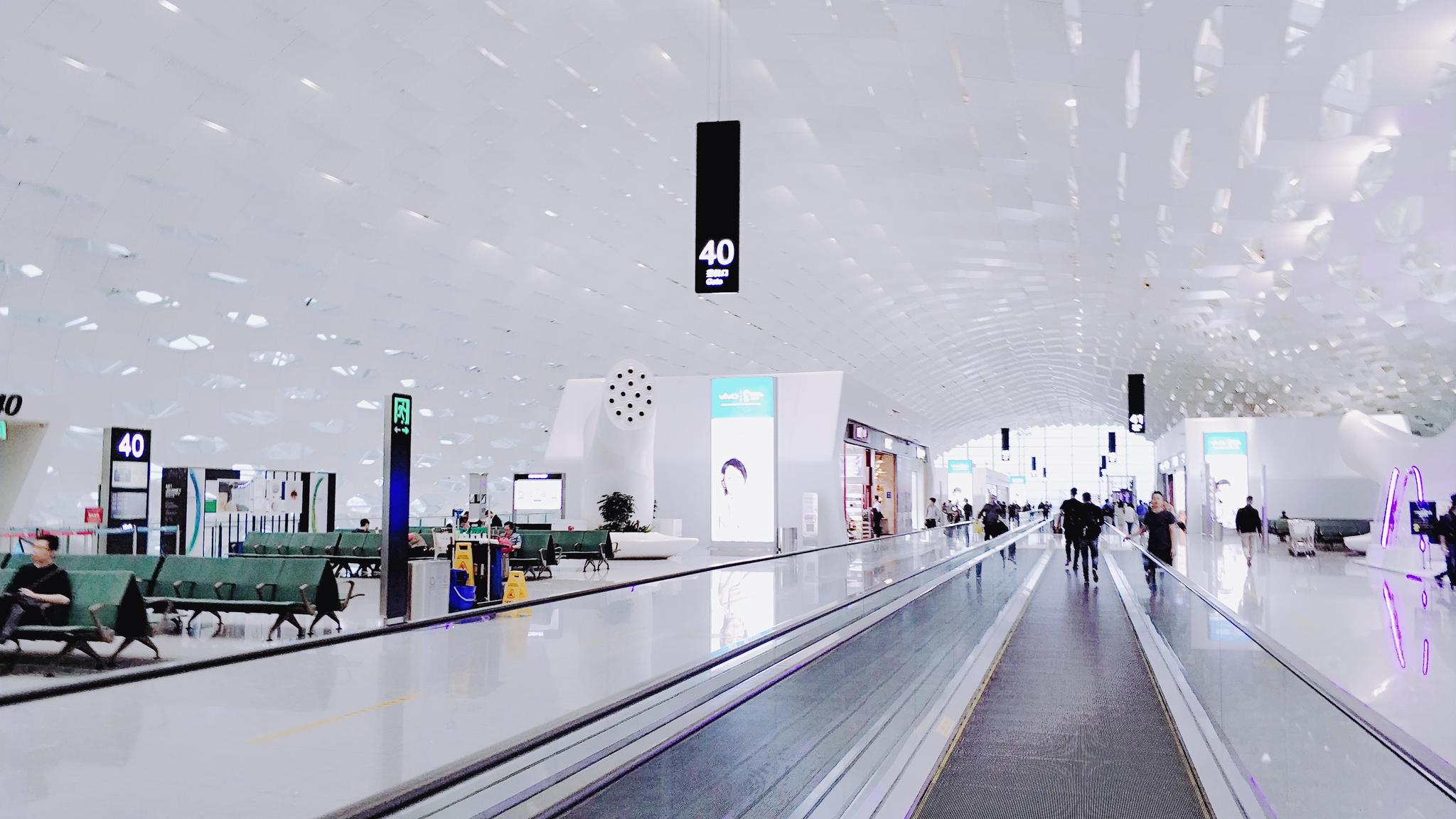 我镜头下的备降的深圳宝安国际机场t3航站楼