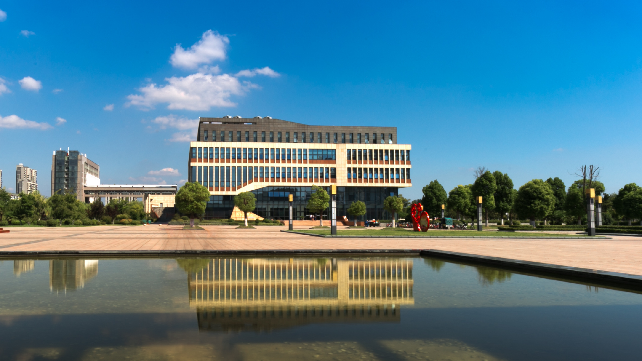 悄无声息地到来,挽起一袖清风凉凉|徐州工程学院|黄红|校园_新浪网