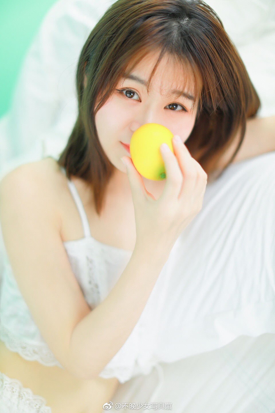 青柠女生 弯月牙的笑系列提供等成品由 不晚少女写真馆 完成